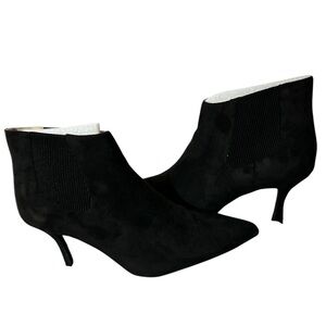 NEW TRU comfort foam black suede pointed toe heel
Boots size twelve very nice 😊